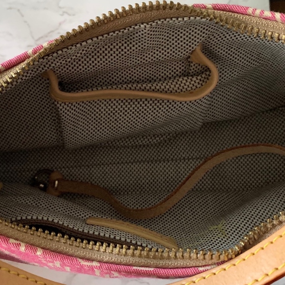 New Dooney and Bourke Mini Short Shoulder Bag - Picture 5 of 5